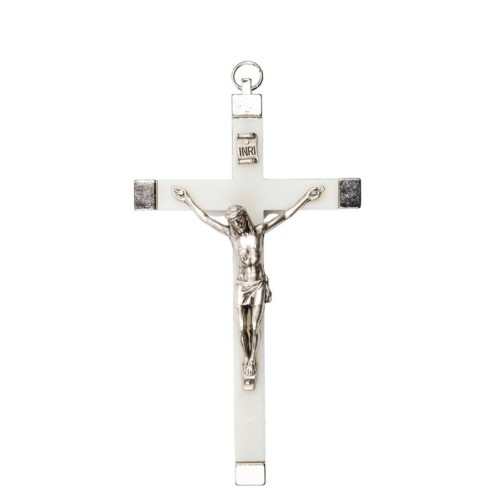 Crucifix métal couleur argentée fluorescent avec Christ métal.