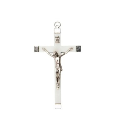 Crucifix métal couleur argentée fluorescent avec Christ métal.