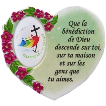 Magnet en résine en forme de coeur H. 6 x 6.5 cm, avec prière pour la maison et résine de diiférents Saints.