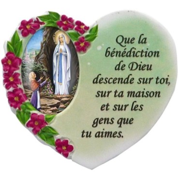 Magnet en résine en forme de coeur H. 6 x 6.5 cm, avec prière pour la maison et résine de diiférents Saints.