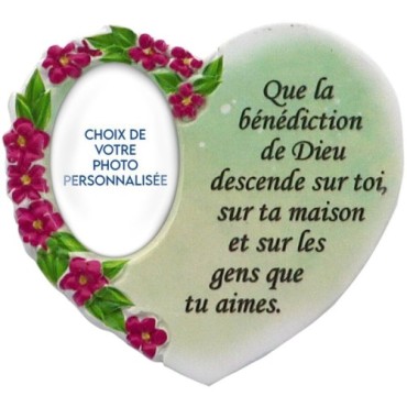 Magnet en résine en forme de coeur H. 6 x 6.5 cm, avec prière pour la maison et résine de diiférents Saints.