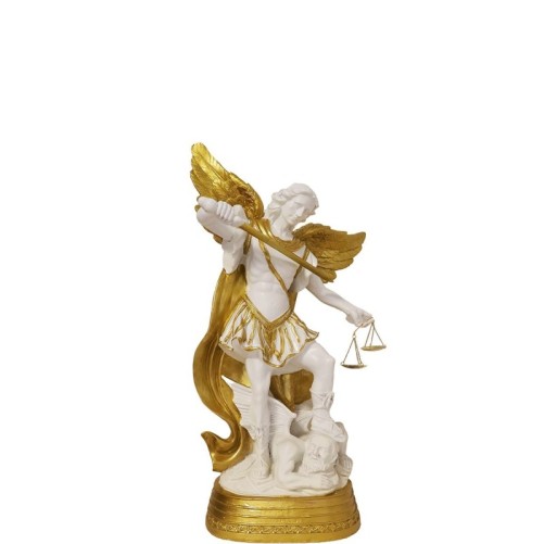 Statue de saint Michel avec balances de la justice, blanche et or, en résine peinte à la main.
