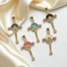 Croix de cou en laiton couleur doré avec pierres oz H. 3.2 cm LOT DE 5