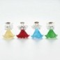 Ange en verre H.5 cm avec robe colorée. Boîte individuelle, présentoir de 12 pièces