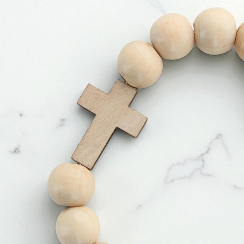 Bracelet élastique homme, perles en bois Ø 1 cm avec croix.