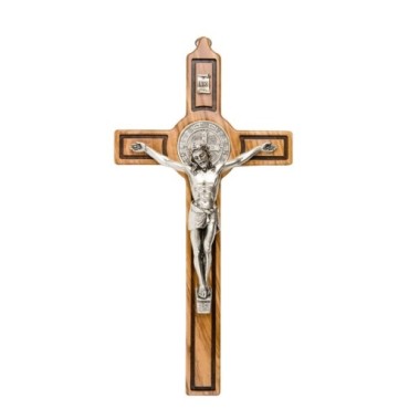 Croix de saint Benoit en bois d´olivier et Christ en métal argentée, plusieurs tailles...
