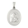 Médaille en acier inoxydable de couleur argenté, H. 2.1 cm. Existe avec différents Saints.