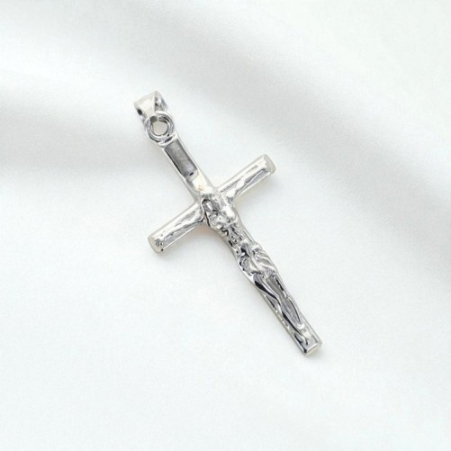 Croix avec Christ en argent 925°/°° H 2.5 cm (1.5 g) Livré en boite