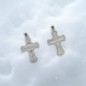 Croix large avec Christ en argent 925 °/°° H. 2 cm (1.18 g) Livré en boite