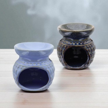 Brûle-parfum en céramique décor en relief, H 7,5 cm, Ø 7 cm LOT DE 20 ASSORTIS