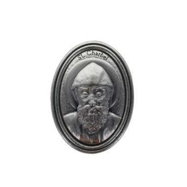 Plaque auto ovale H. 3.8 cm en metal couleur argentee. Plusieurs saints.
