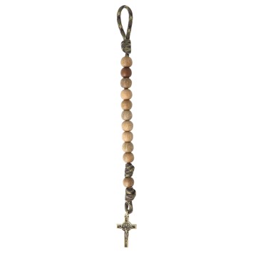 Bracelet dizainier pour homme sur corde grains en bois Ø 1.2 cm avec croix de St Benoit