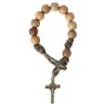 Bracelet dizainier pour homme sur corde grains en bois Ø 1.2 cm avec croix de St Benoit