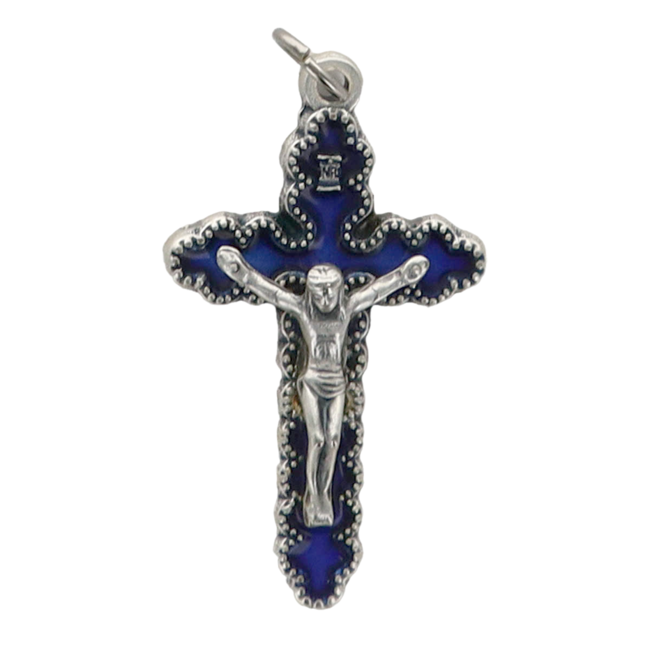 Croix de cou style baroque en métal émaillé avec Christ, H. 3.70 cm. Existe de différentes couleurs.