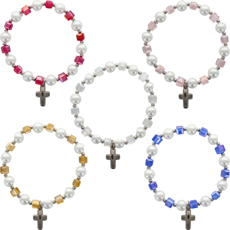 Bracelet dizainier sur élastique avec grains en verre de forme cubique et perles nacrées Ø 8 mm avec croix en métal. LOT DE 5 ASSORTIS.