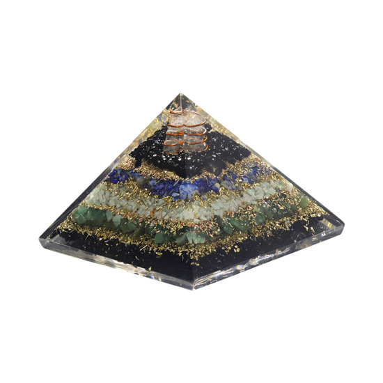 Pyramide Orgonite plusieurs pierres, L. ~7.5 cm.