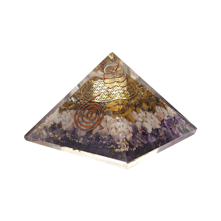 Pyramide Orgonite plusieurs pierres, L. ~7.5 cm.