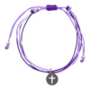 Bracelet sur corde tressée couleur violet avec médaille croix. 